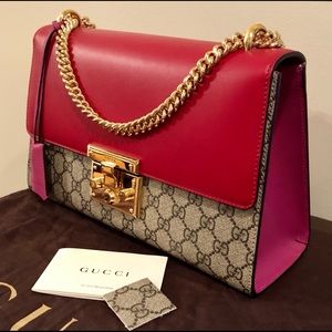 GUCCI Linea GG Supreme Shoulder Bag